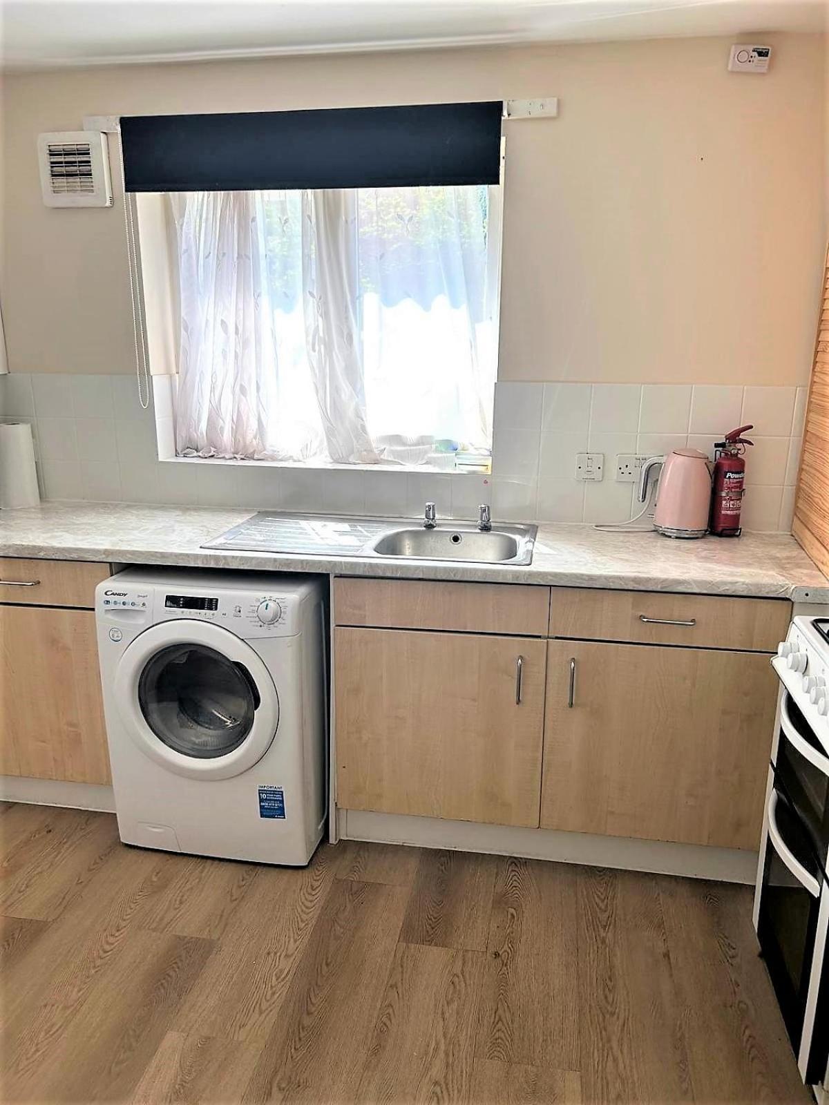 London Zone 2 Lovely 4 Bedroom Apartment - 3 Trowbridge Road Экстерьер фото